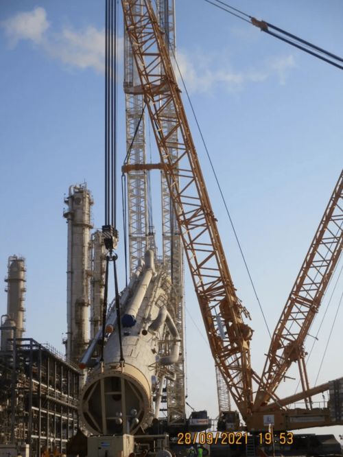 再创辉煌 石化起运在沙特SABIC石化装置内续写超大型设备吊装新篇章